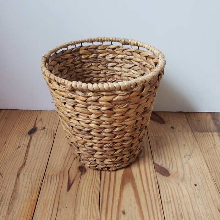 Woven basket