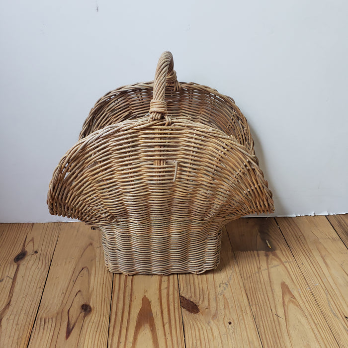 Woven basket