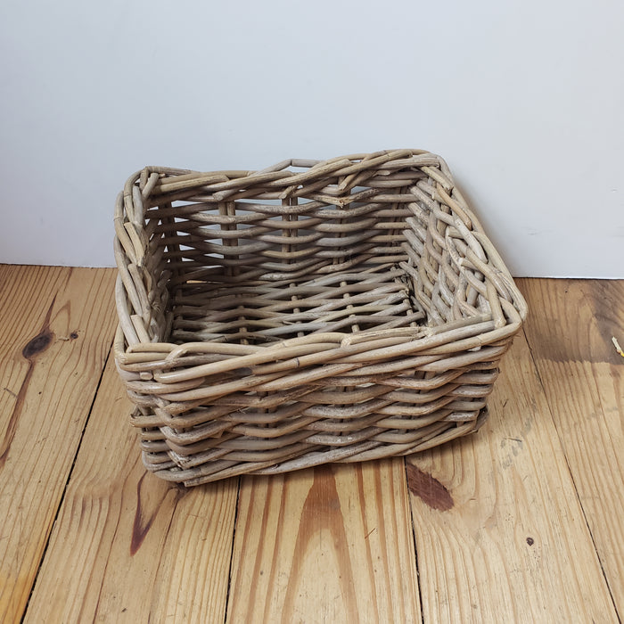 Woven basket