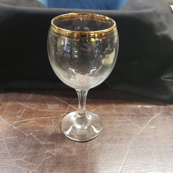 Golden Rim Wine Glass