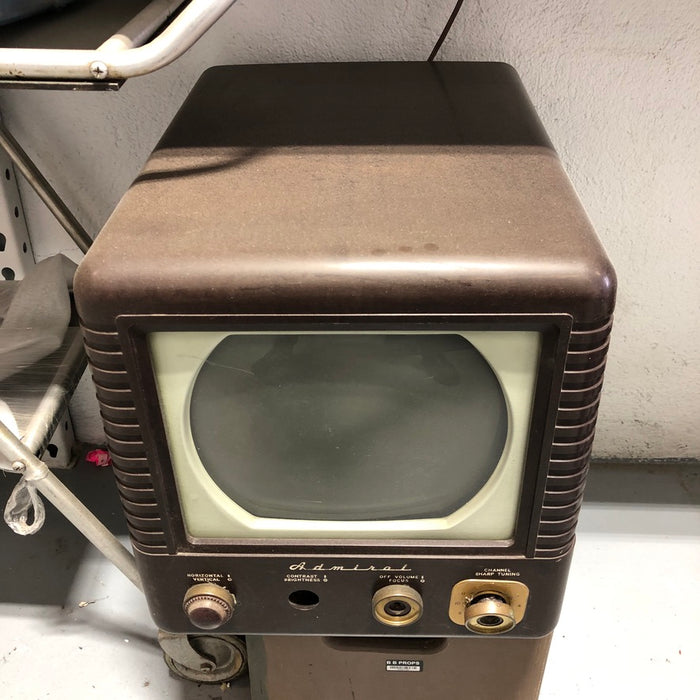 Vintage 1940s Admiral Bakelite TV