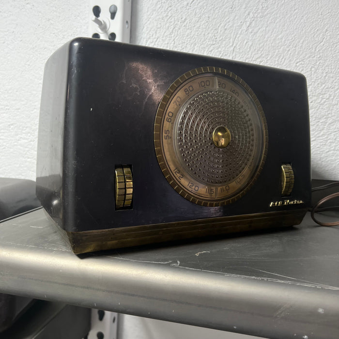 Vintage RCA Victor Radio