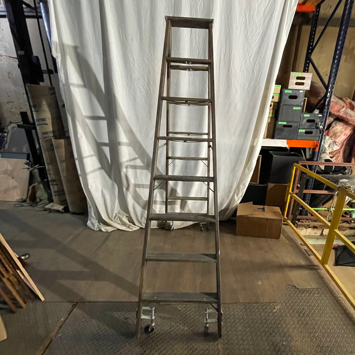 Rolling Ladder