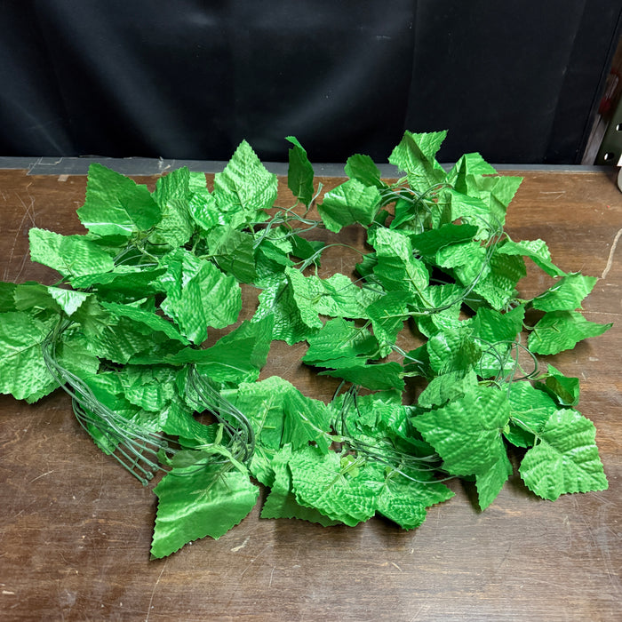 Assorted Foliage - Silk Leaf Ivy Garland