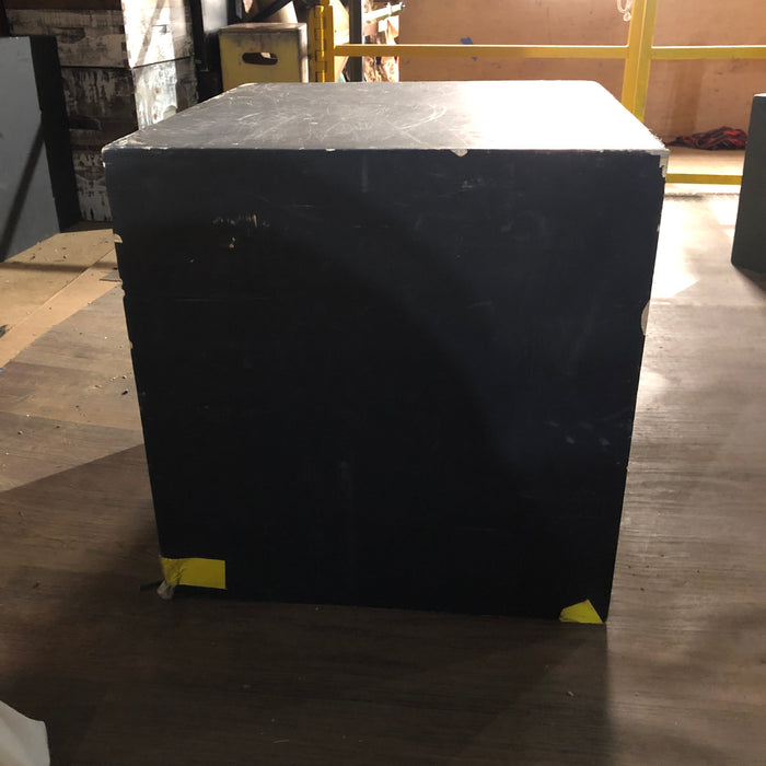 Actor's 24" cube