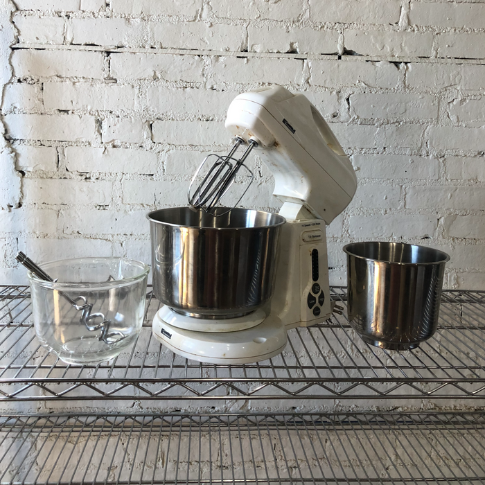 Stand Mixer with Bowls