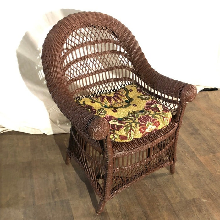 Wicker Roll Arm Dining Garden Chair with bohemian pad