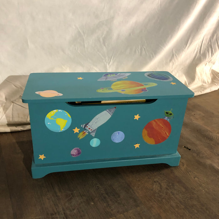 Children's Space Toy Chest