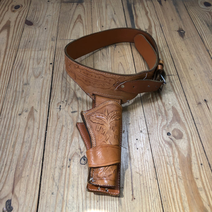 Cowboy Leather Gun Belt and Holster