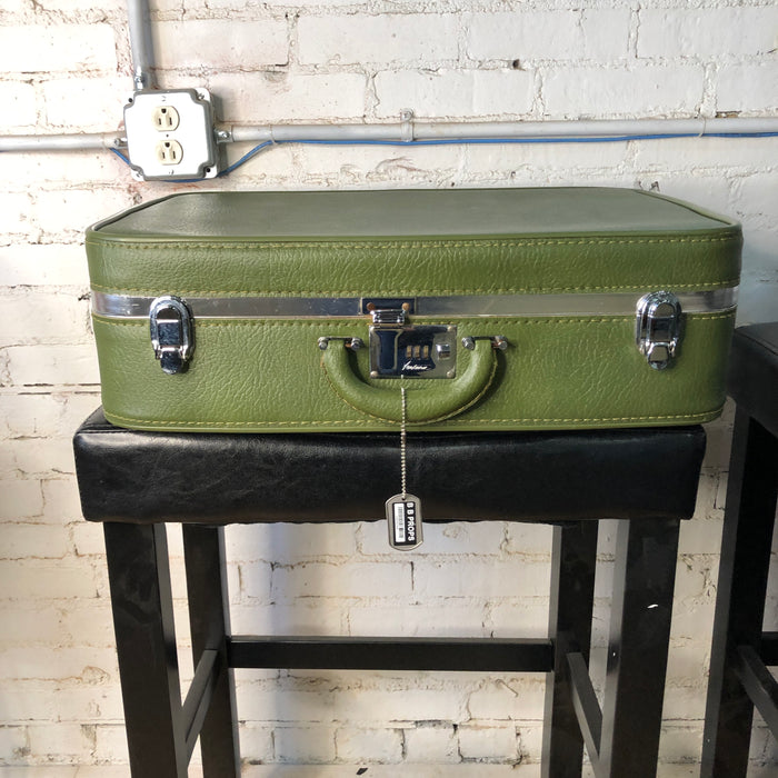 Green Vinyl Ventura Suitcase 2