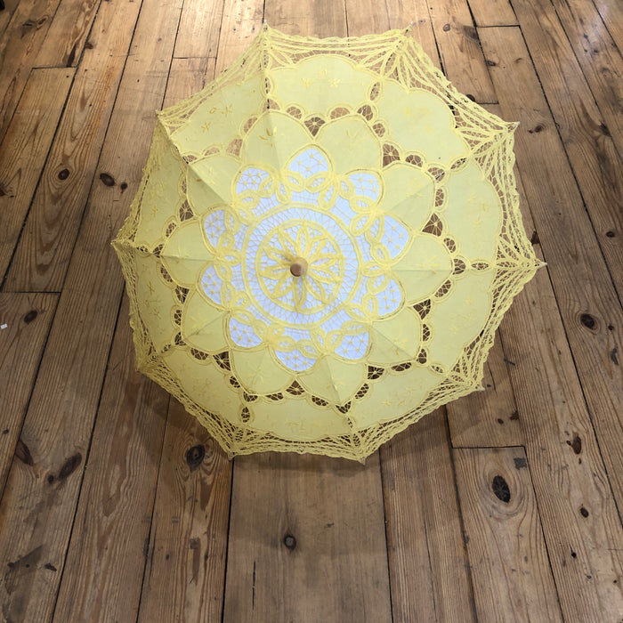 Parasol yellow 1