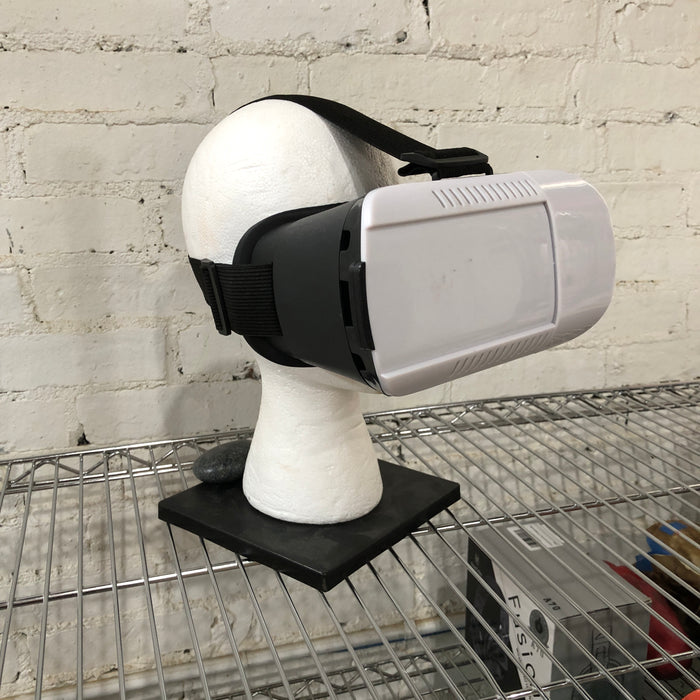 Virtual Reality Viewer / Headset