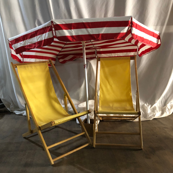 Beach umbrella with Yellow Canvas Chairs