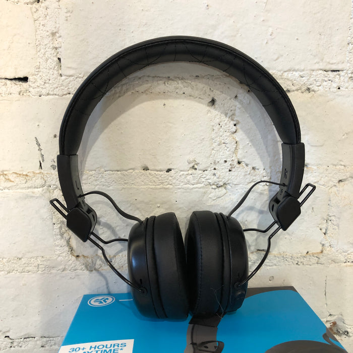 wireless studio headphones